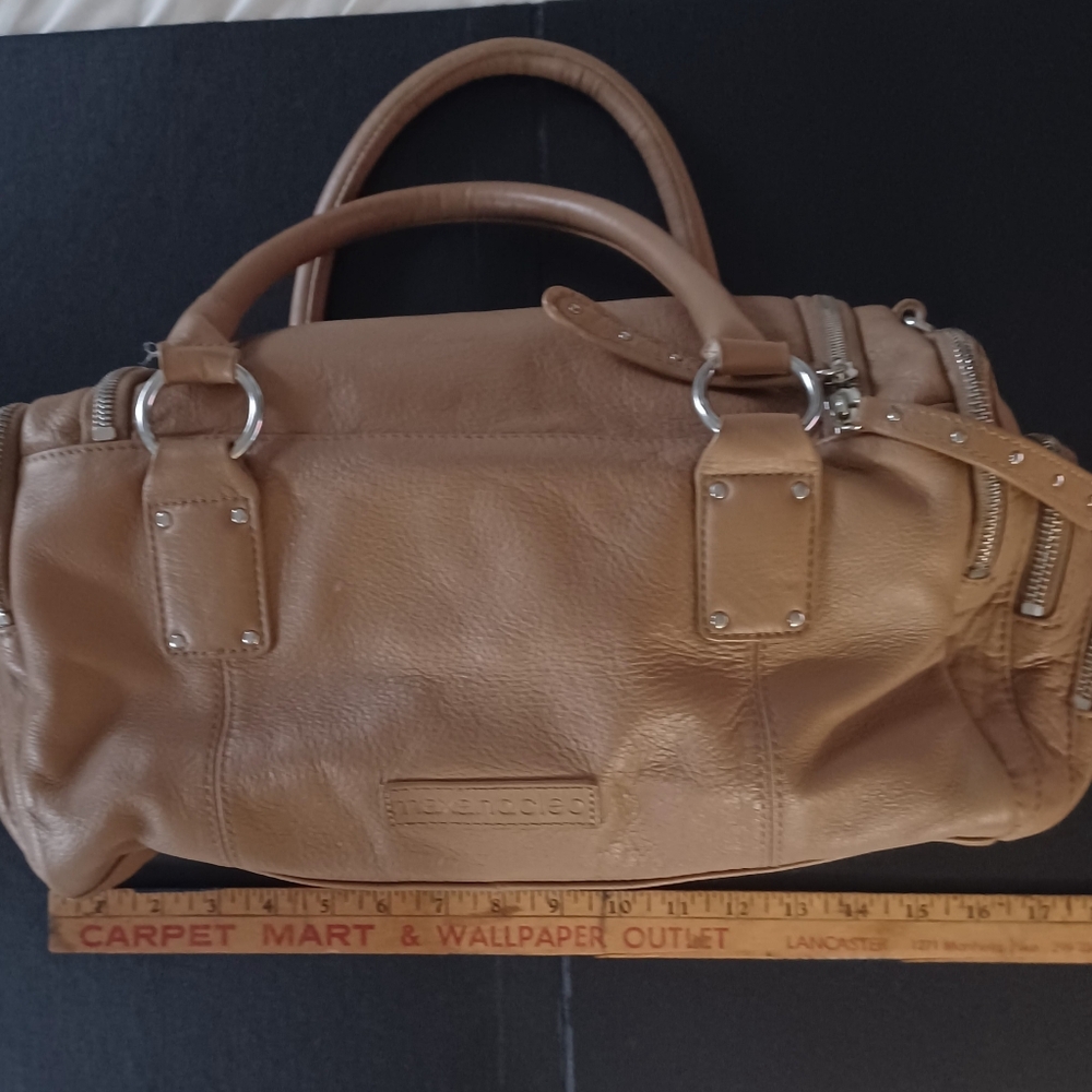 Maxandcleo Handbag 17x7x7 duffel style w shoulder strap & pockets brown coffee